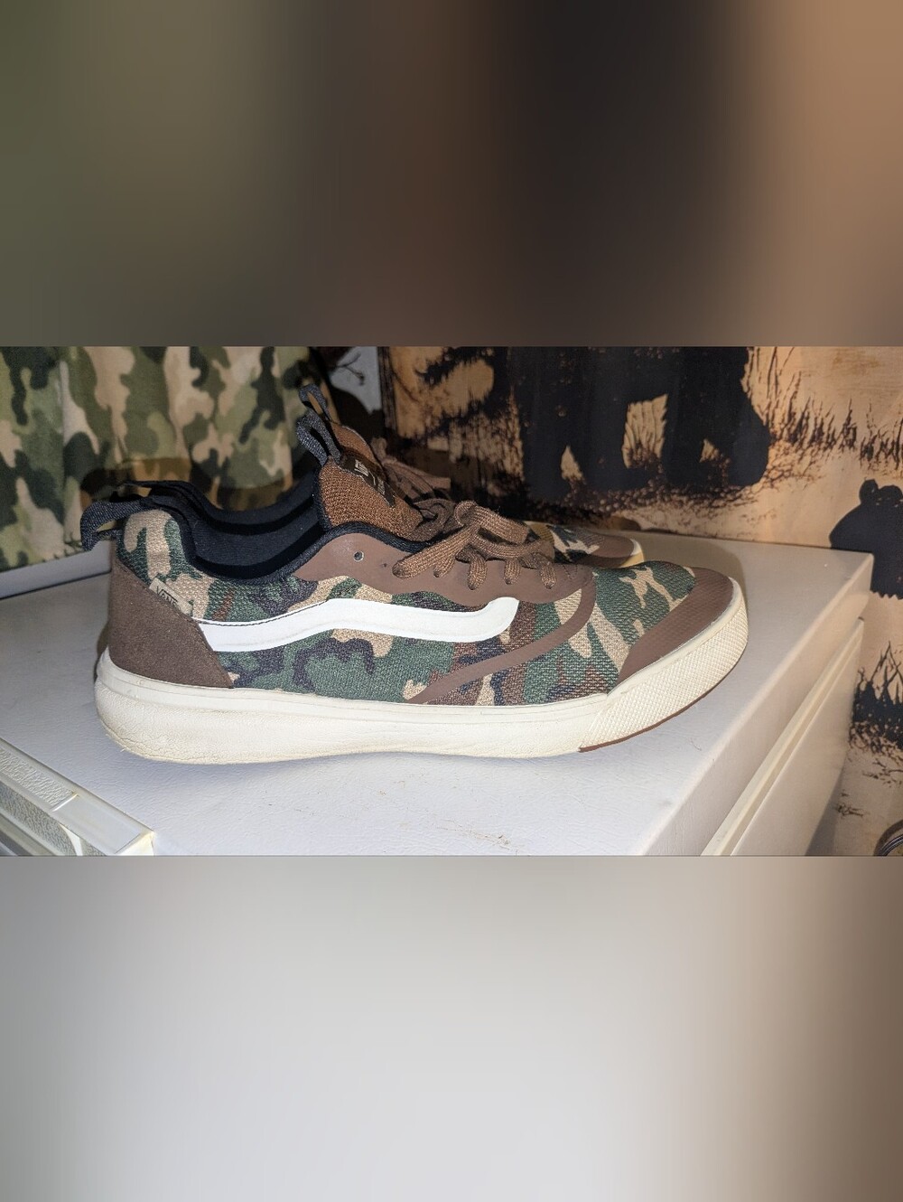 Vans Camo Low-Top Sneakers in Brown Green with White Stripe